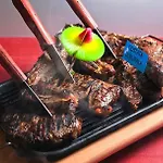 Alojamento de Acomodação e Pequeno-almoço L'orso Scuro *