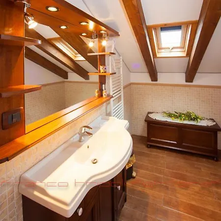 L'orso Scuro * トレカスターニ