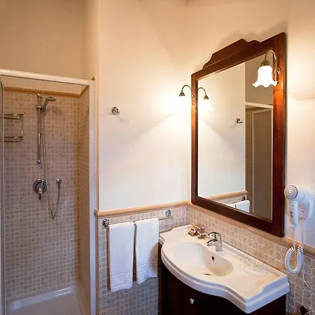 L'orso Scuro Panzió Trecastagni