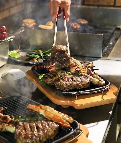 L'orso Scuro Couette-café *