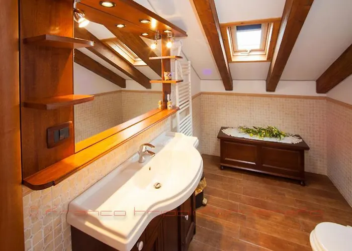 L'orso Scuro * Trecastagni